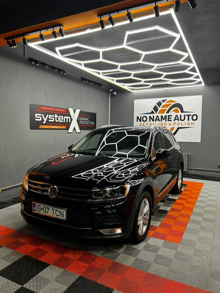 NoName Auto — fotografie 2