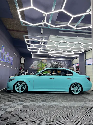 Law Customs — service auto