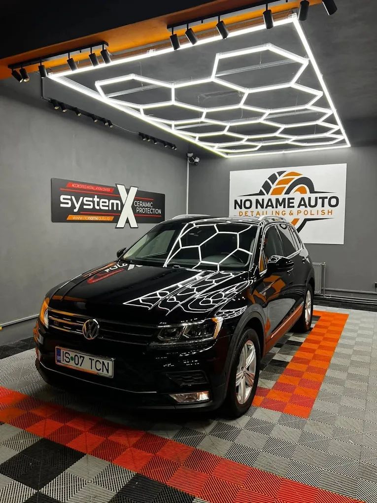 NoName Auto — fotografie 2